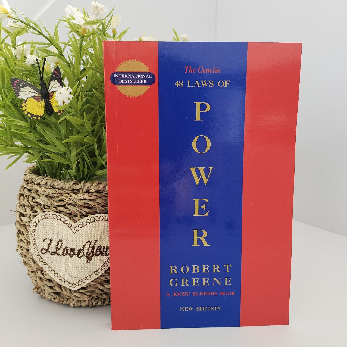The Concise 48 Laws Of Power by Robert Greene Book